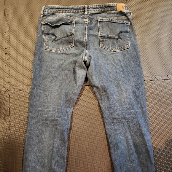 American Eagle Jeans - Picture 2 of 3